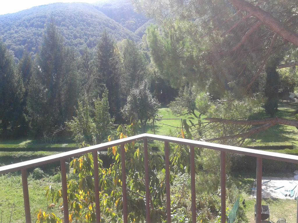 Apartamentos Fonda Finet Sant Felíu de Pallarols Chambre photo